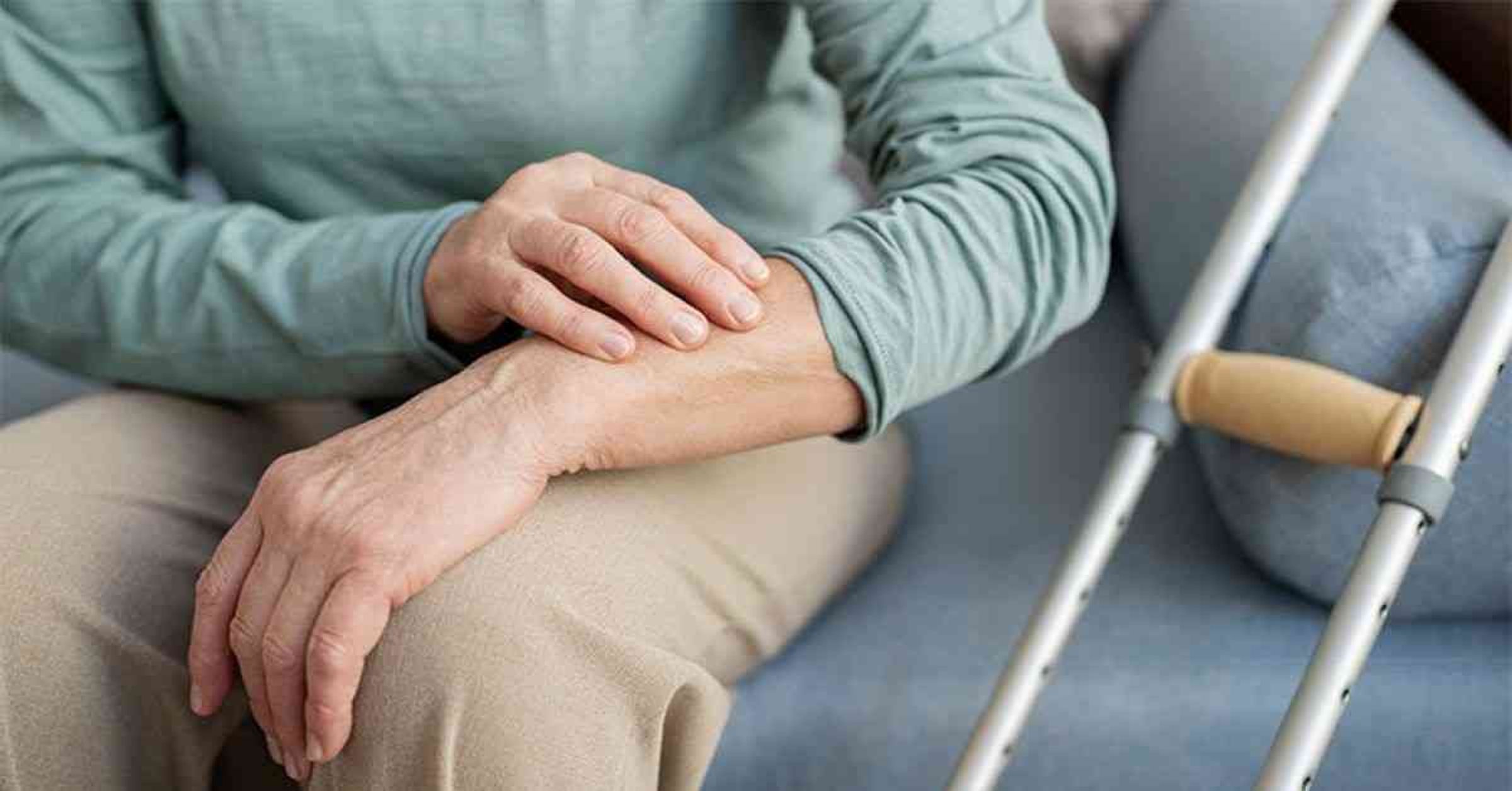 骨質疏鬆？未到中年骨質密度下降！6大危險因子你中幾多個？